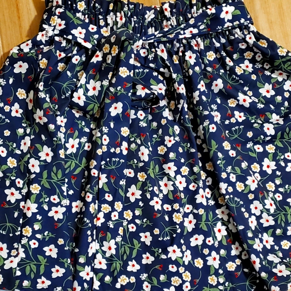 Short skirt